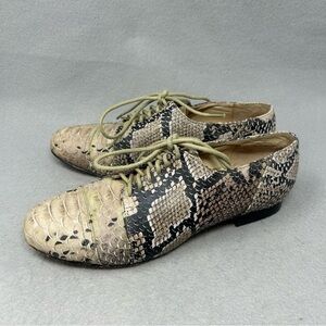 Zoe Kratzmann for Urban Outfitters Reptile Oxford, Women’s size EU 36